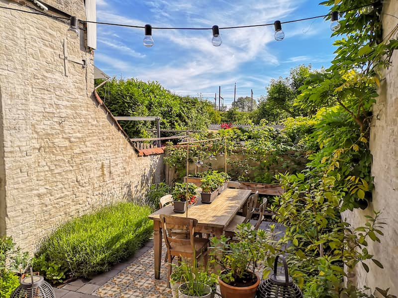 Incorporate outdoor decor.
