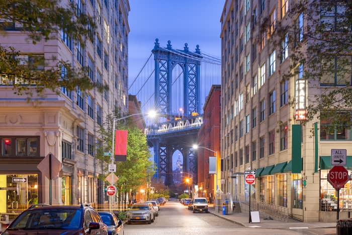 Street View of Brooklyn Bridge