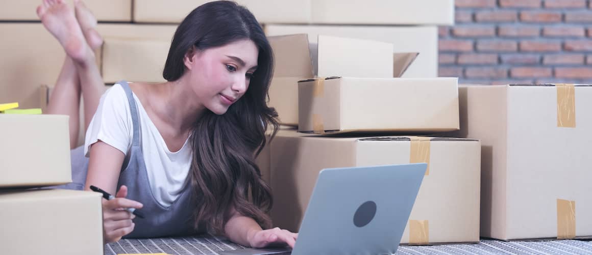 Woman Selling Items On eBay